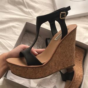 Steve Madden black wedges